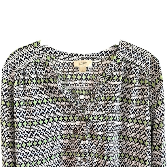 LOFT, WOMENS, LONG SHIRTTAIL TOP. 5 BUTTON PLACKET CLOSURE. LONG SLEEVE. SIZE L - Picture 2 of 7